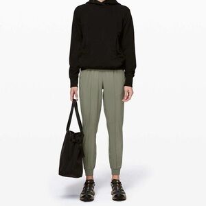 Lululemon Wanderer Jogger- Grey Sage Lightweight Athletic Joggers- Size 4